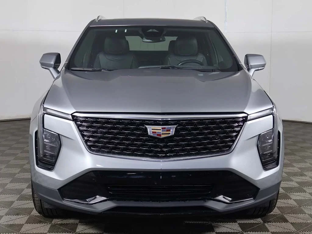 Used 2024 Silver Cadillac Premium Luxury image 9