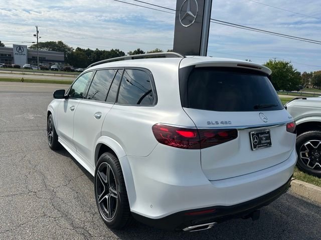 New 2026 MANUFAKTUR Moonlight White Magno Mercedes-Benz GLS 450 image 3