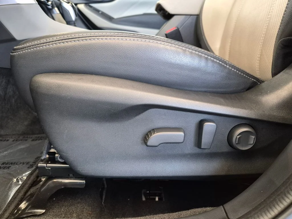 Used 2022 White Subaru Limited image 17