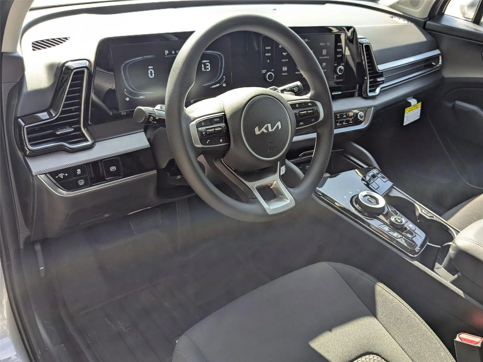 2025 Kia Sportage LX Hybrid - Photo 16