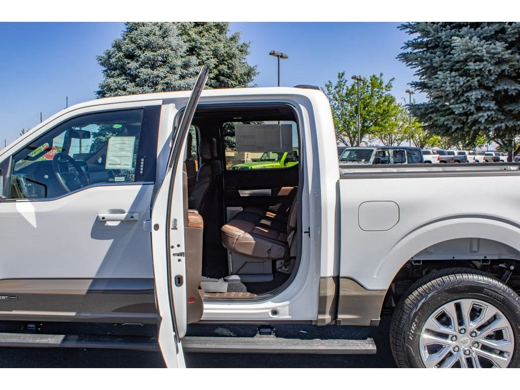 New 2026 Star White Metallic Tri-Coat Ford King Ranch image 19