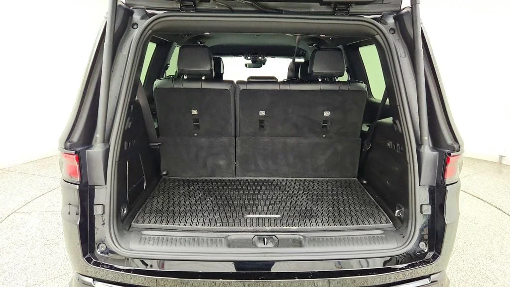 Used 2025 Diamond Black Crystal Pearlcoat Jeep Series II Carbide 4x4 w/ Rear Entertainment & 20