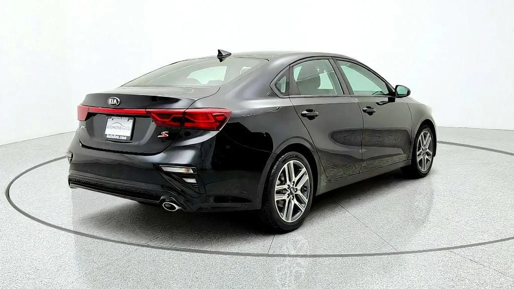 Used 2019 Aurora Black Kia S IVT image 5