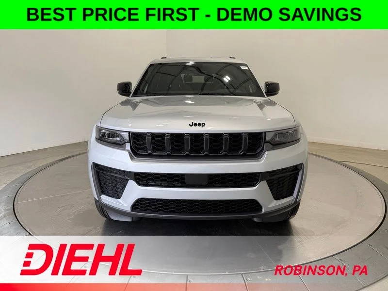 New 2026 Silver Zynith Exterior Paint Jeep  image 2