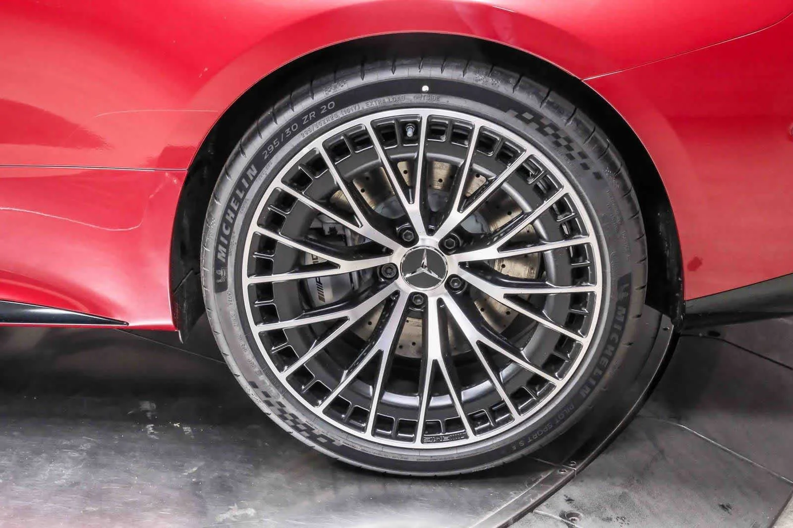 New 2026 MANUFAKTUR Patagonia Red Metallic Mercedes-Benz AMG® CLE 53 image 9