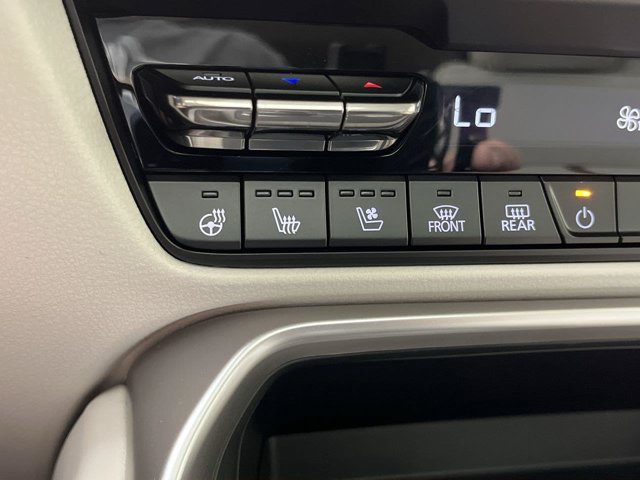 Certified Used 2026 Platinum Quartz Mazda Premium Plus image 24