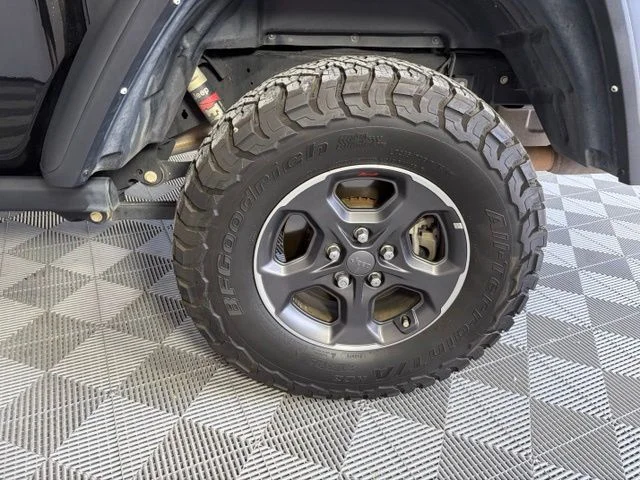 Used 2022 Black Jeep Rubicon image 46