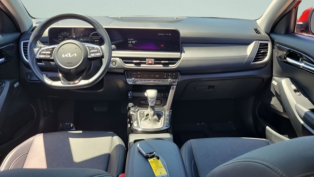 2024 Kia Seltos SX - Photo 16