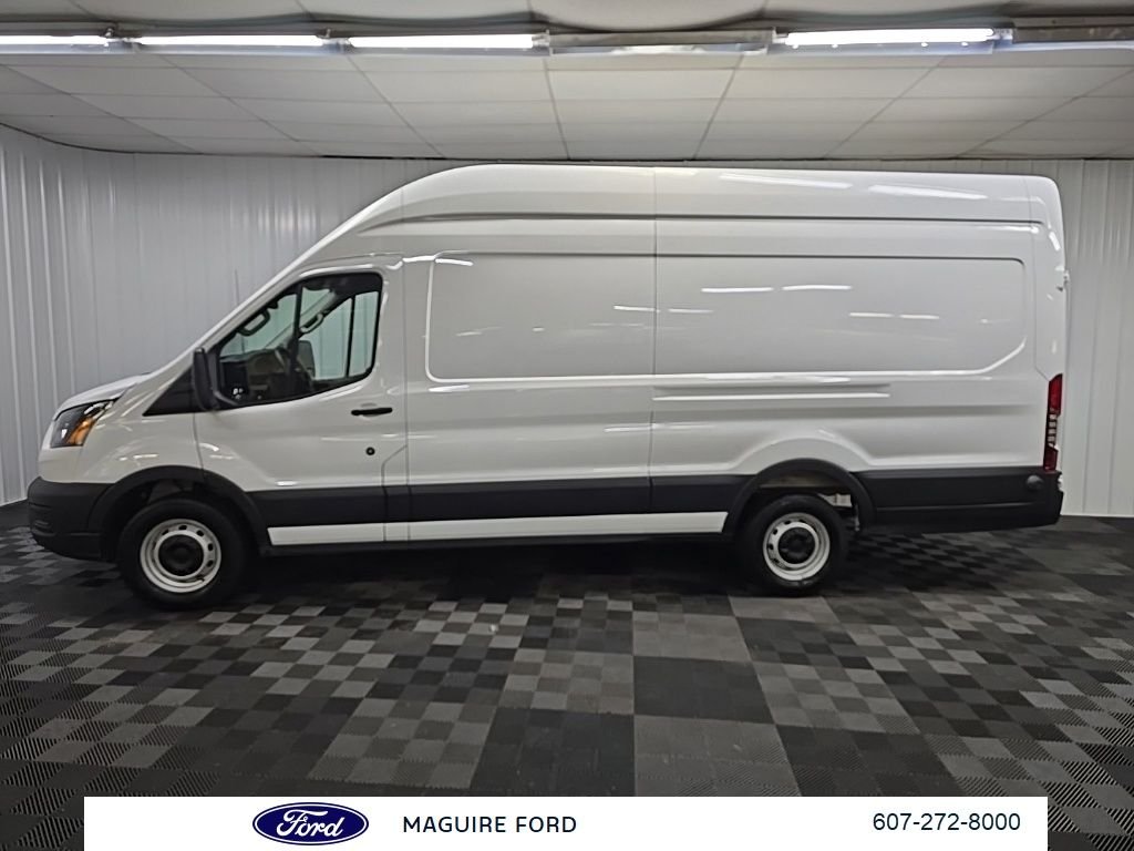 Used 2025 White Ford Base image 6