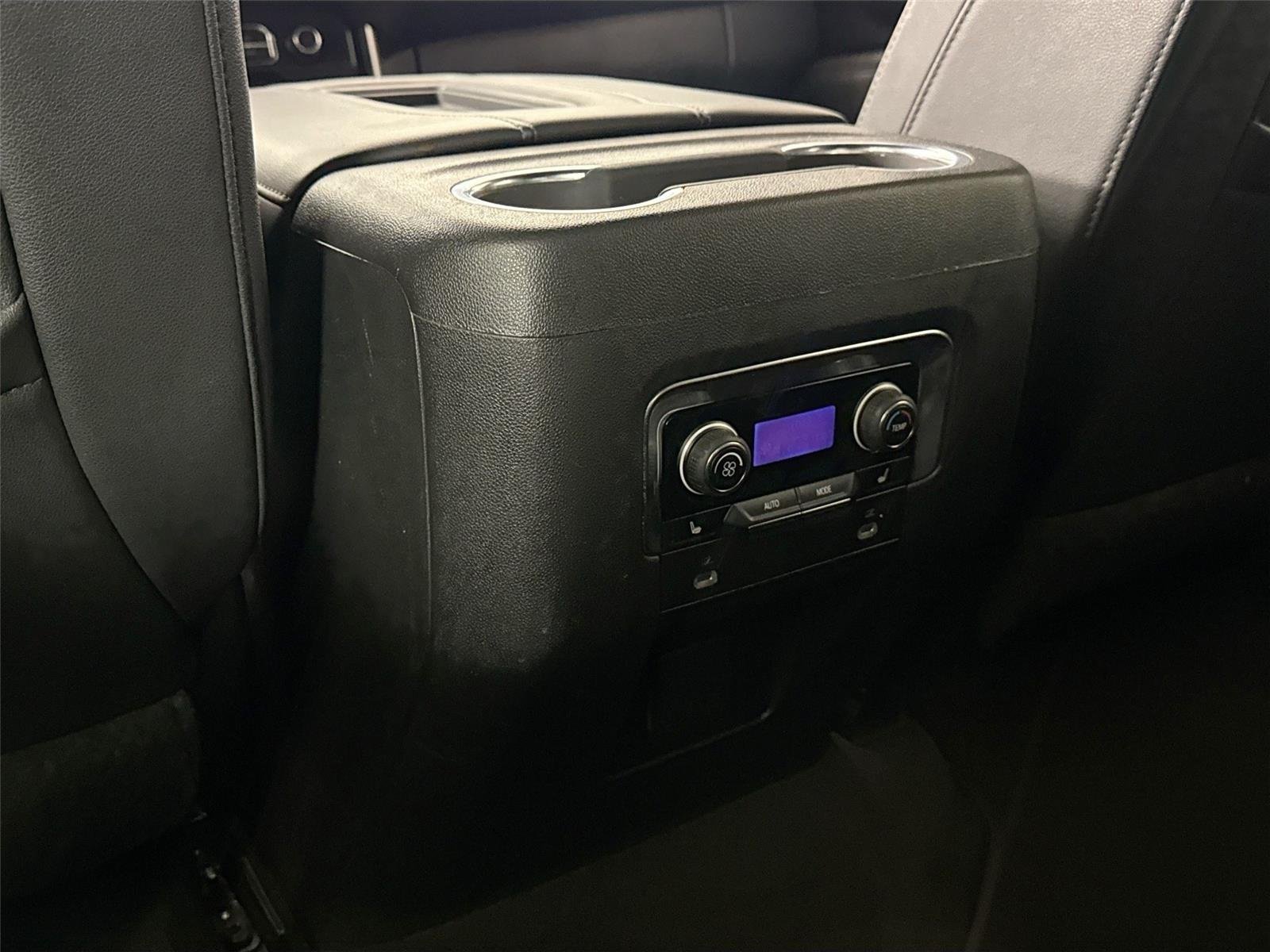 Used 2022 Summit White Chevrolet LT image 35