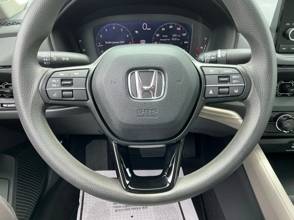 Used 2023  Honda LX image 41