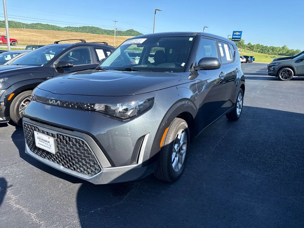 Used 2025 Gray Kia LX image 1