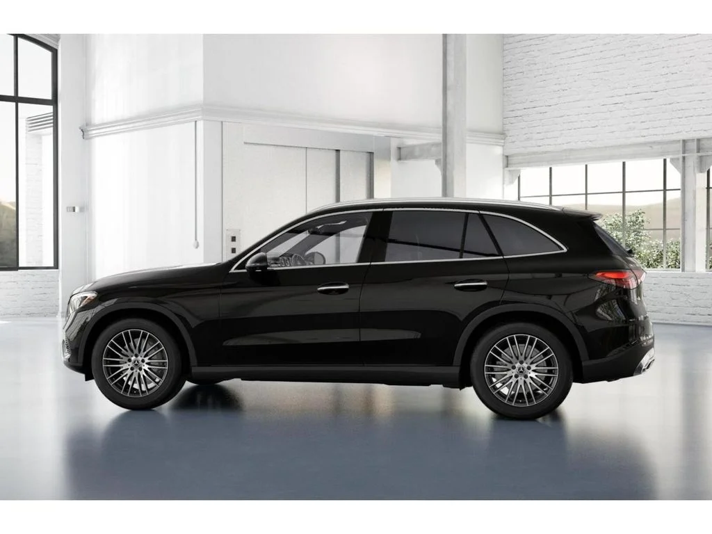 New 2026 Black Mercedes-Benz GLC 300 image 33