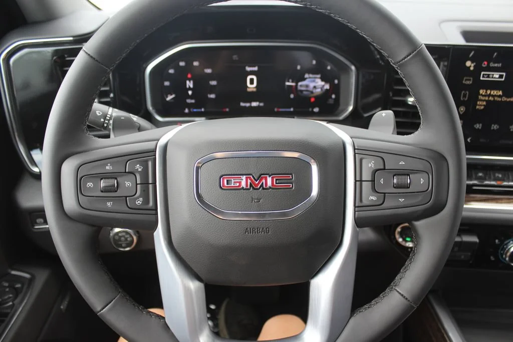 New 2026 Onyx Black GMC Elevation image 18