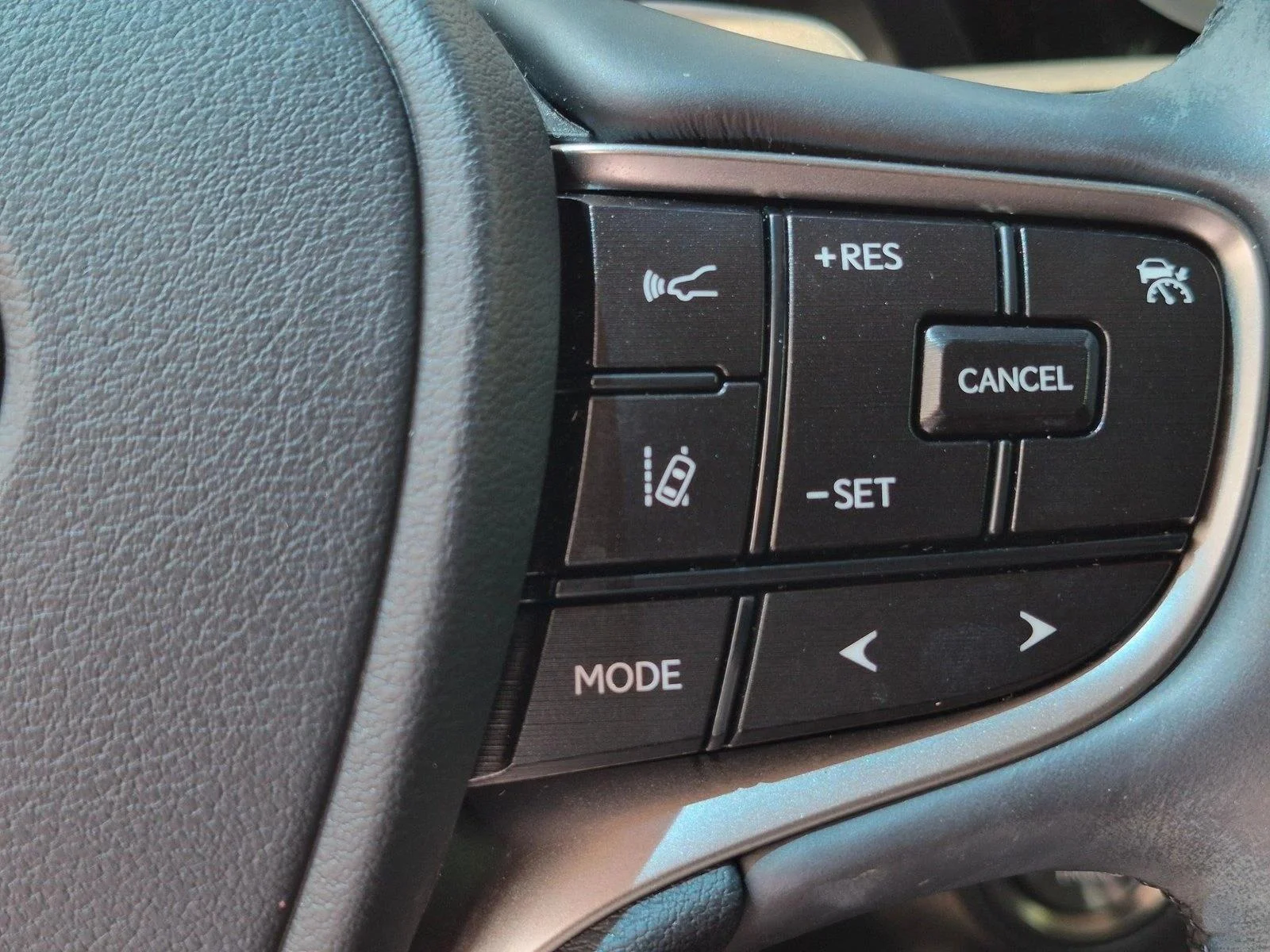 Certified Used 2022 Moonbeam Beige Metallic Lexus ES 350 image 10