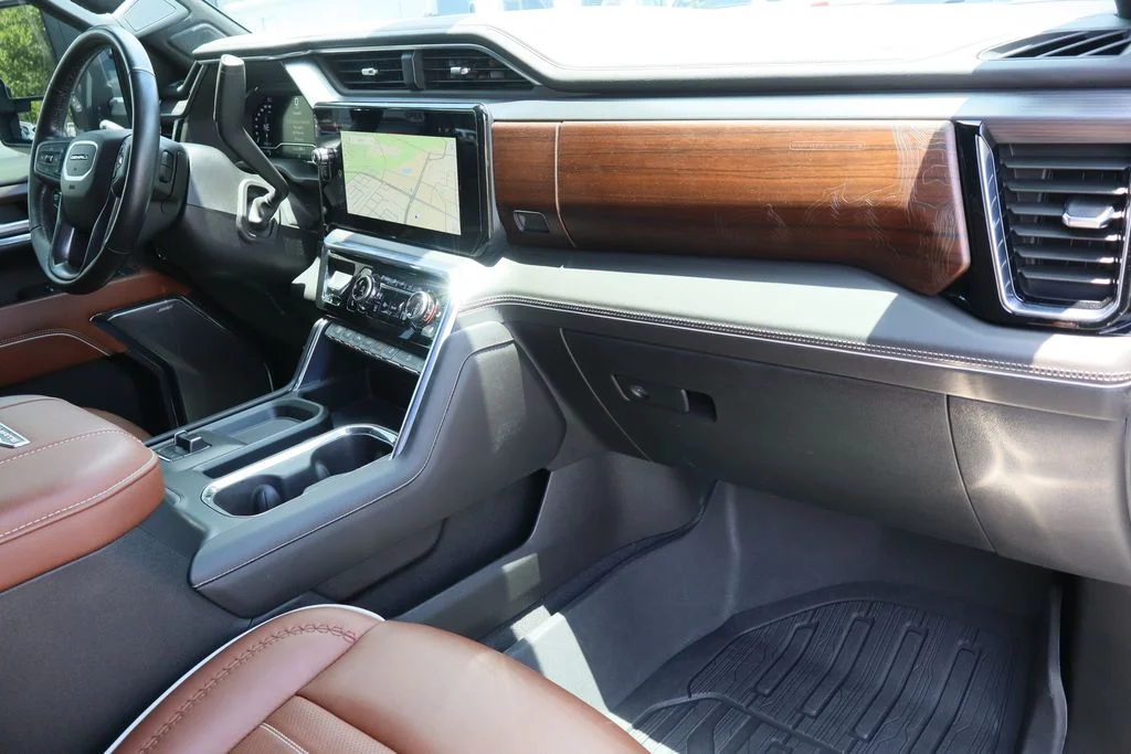 Used 2024 Silver GMC Denali Ultimate image 35