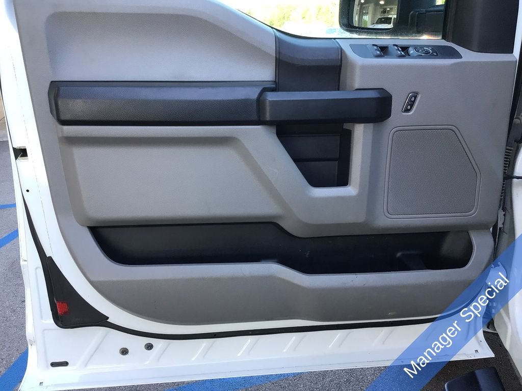 Used 2019 White Ford XL image 21