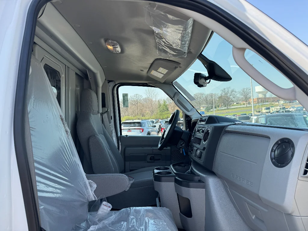 New 2026 Oxford White Ford Knapheide KUV image 8