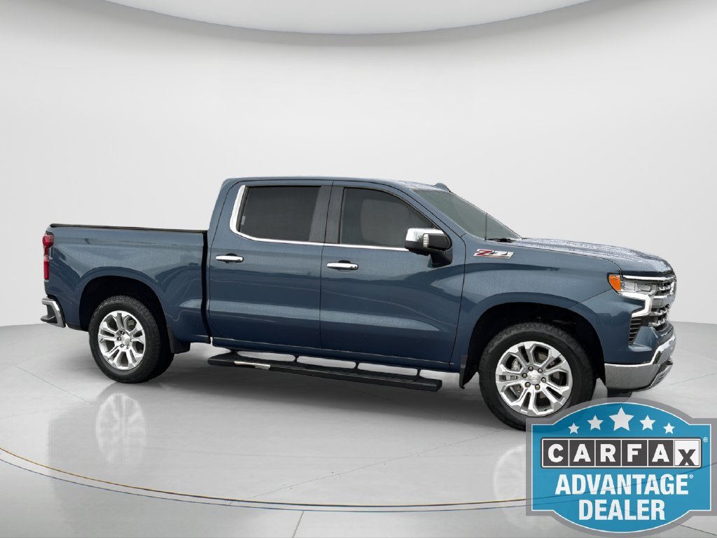 Used 2024 Blue Chevrolet LTZ image 4