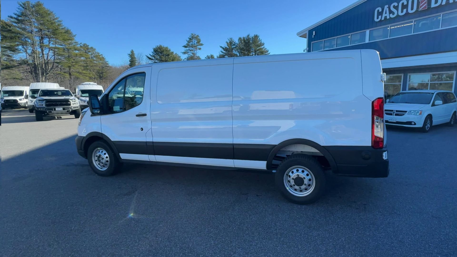 New 2026 Oxford White Ford Cargo Van image 18