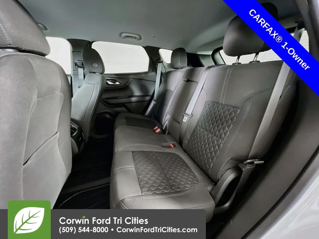 Used 2022 Summit White Chevrolet LT image 26