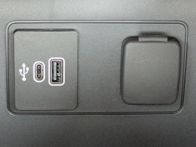 New 2026 Agate Black Metallic Ford Active image 22