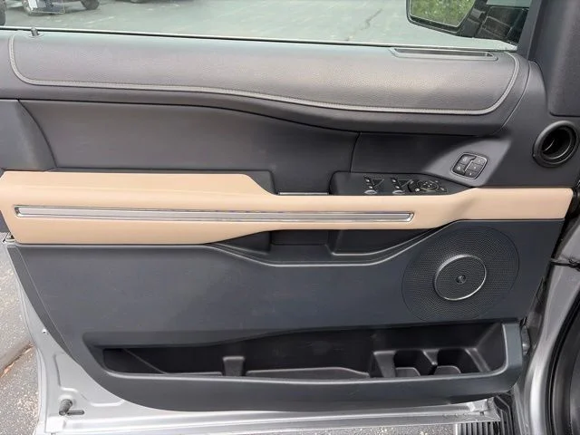 2022 Ford Expedition Limited - Photo 17
