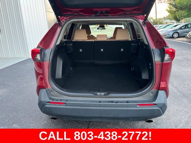 Used 2020 Red Toyota XLE image 33