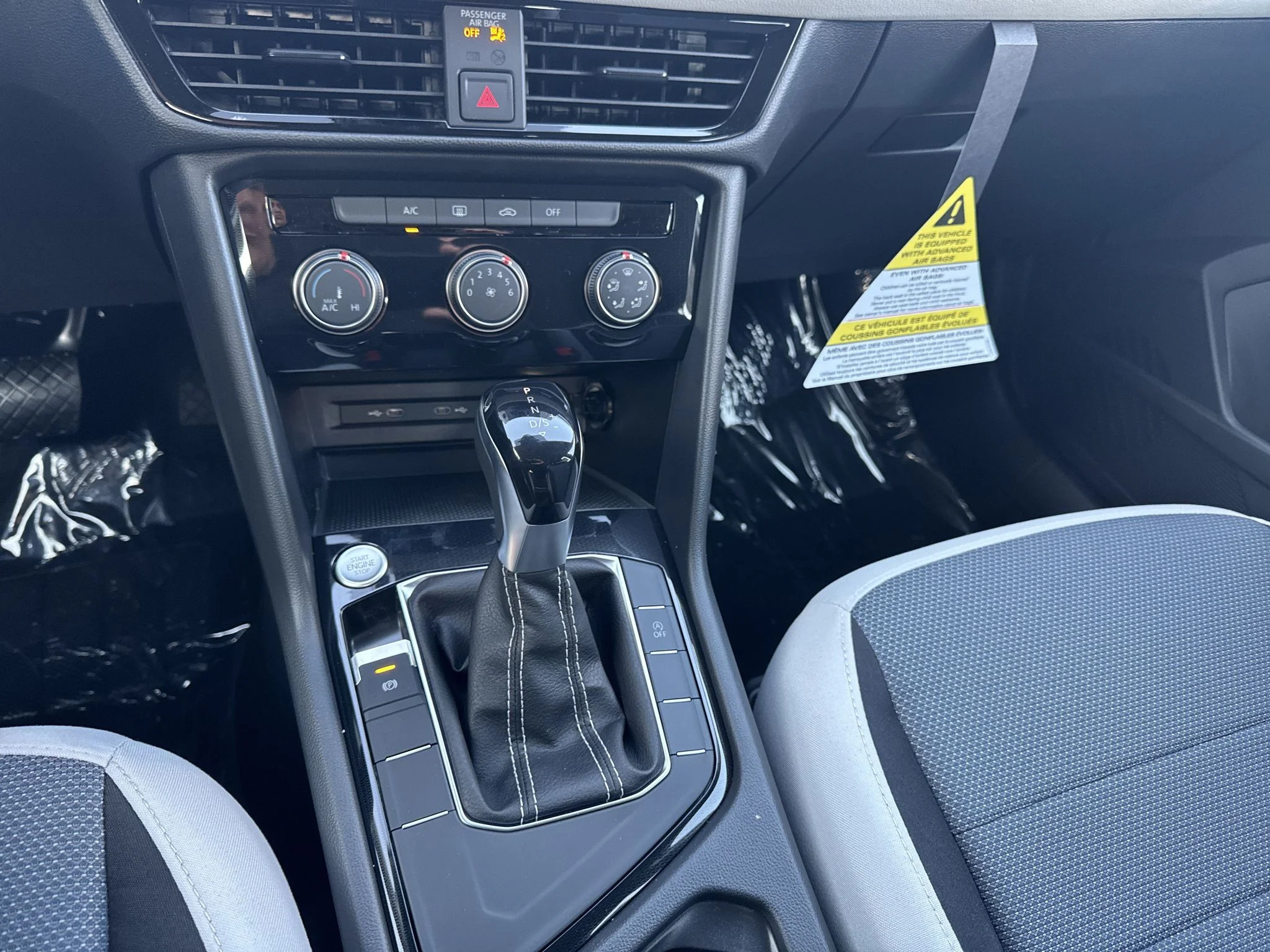 New 2026 Pure White Volkswagen S image 31