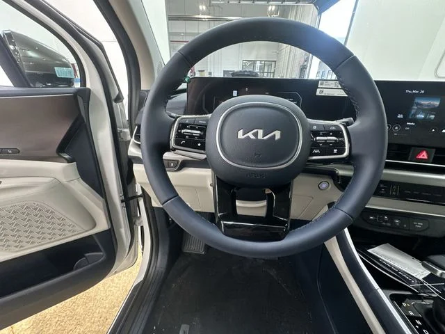 New 2026 Snow White Pearl Kia SX image 12