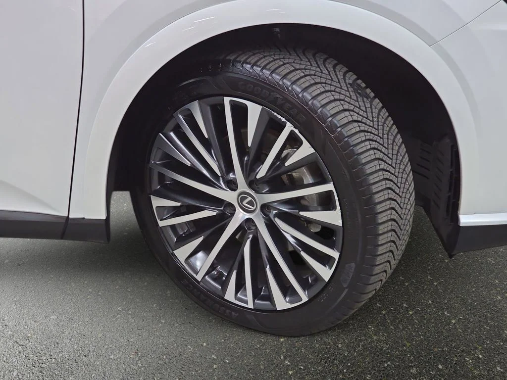 Certified Used 2023 White Lexus 350 Premium Plus image 33
