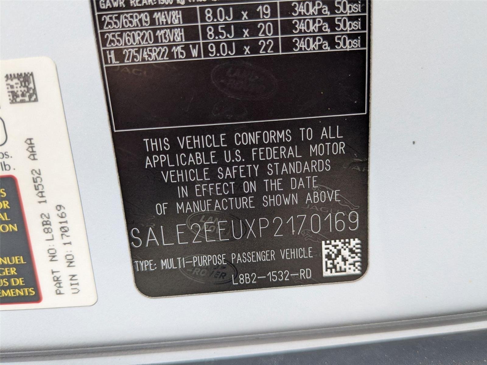 Used 2023 Yulong White Metallic Land Rover X-Dynamic SE image 39