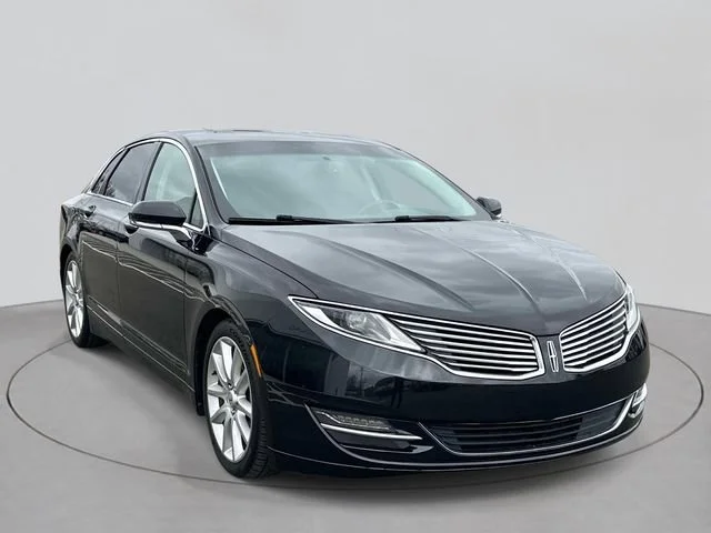 2013 Lincoln MKZ Front Wheel Drive's photo