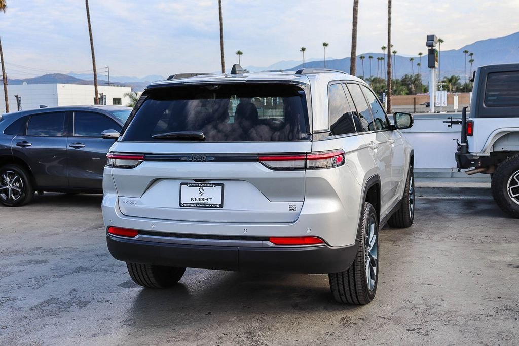 New 2026 Silver Jeep 85th Anniversary Edition image 9