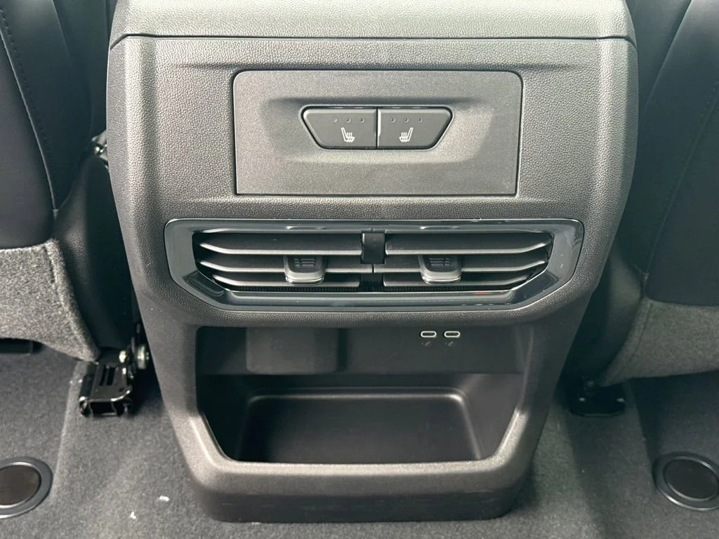 2025 GMC Sierra EV Denali - Photo 33