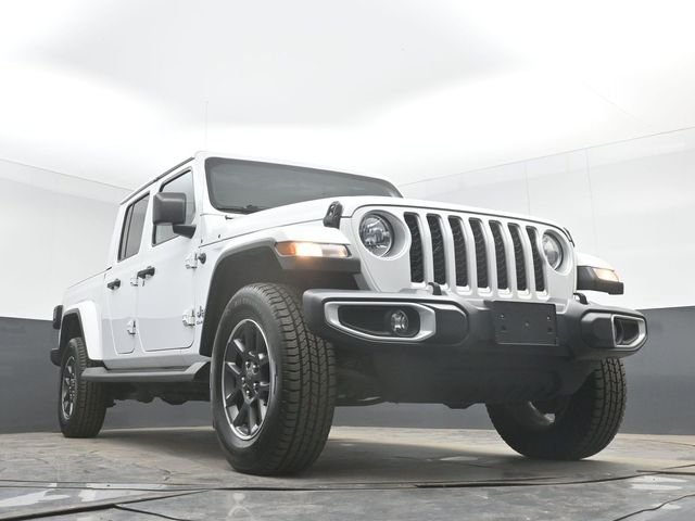 Used 2020 White Jeep Overland image 38