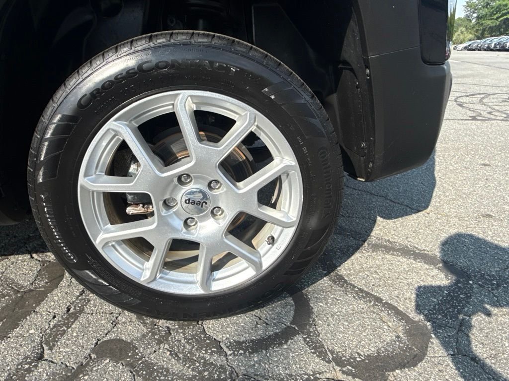 2022 Jeep Renegade Latitude - Photo 16