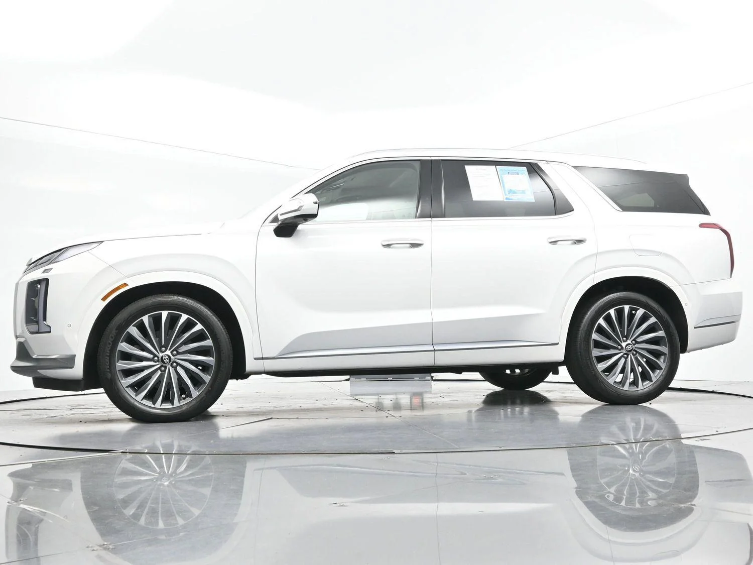 Used 2024 Hyper White Hyundai Calligraphy image 56