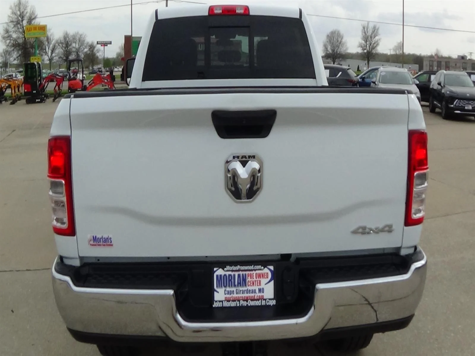 Certified Used 2024 Bright White Clear Coat (pw7) RAM Tradesman image 7