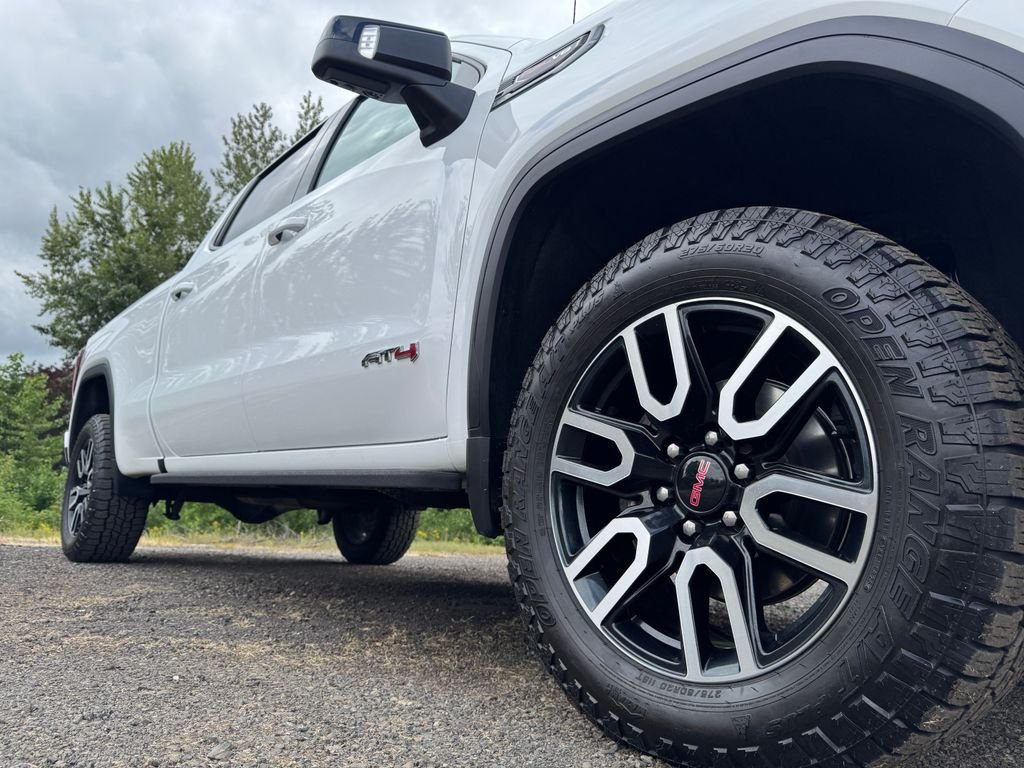Used 2022 Summit White GMC AT4 image 52