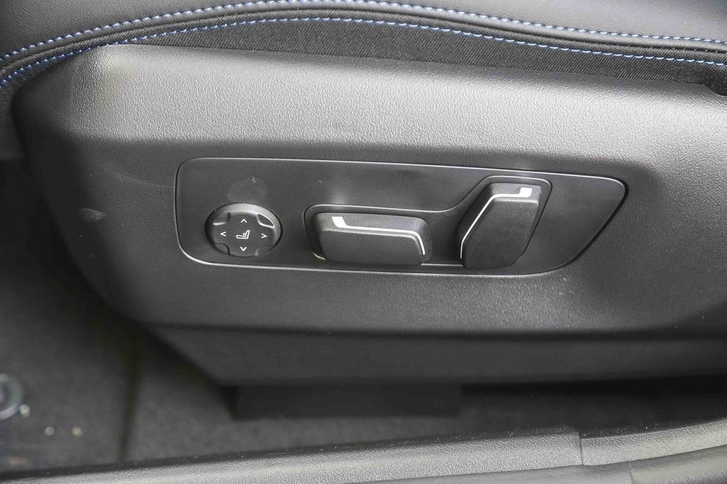 New 2026 Frozen Deep Grey BMW eDrive40 image 18