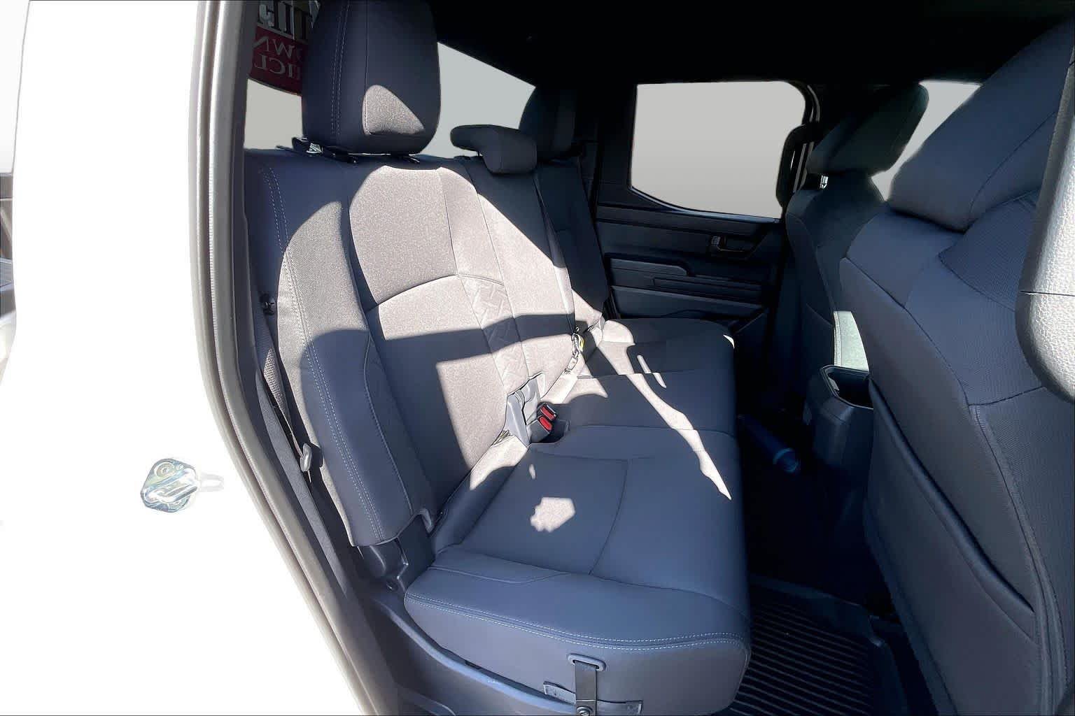 Used 2025 Ice Cap Toyota SR5 image 18