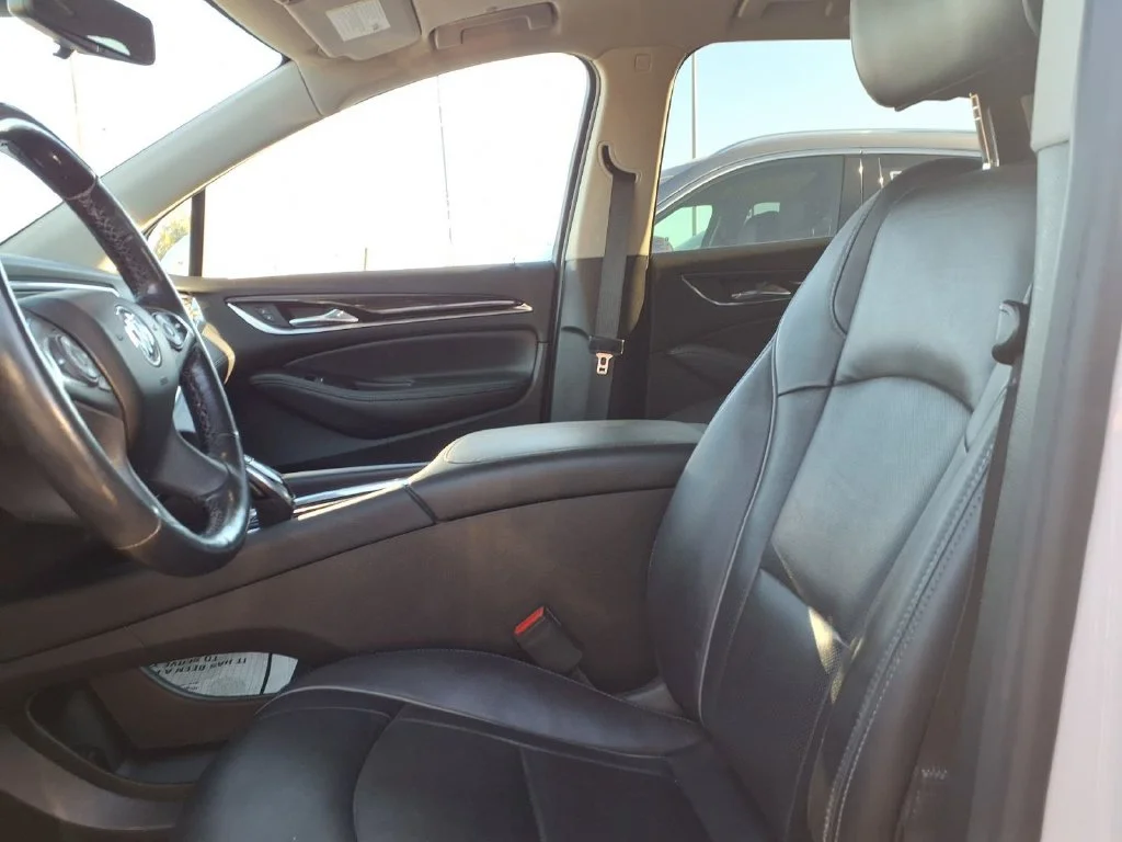 Used 2020 White Frost Tricoat Buick Avenir image 13