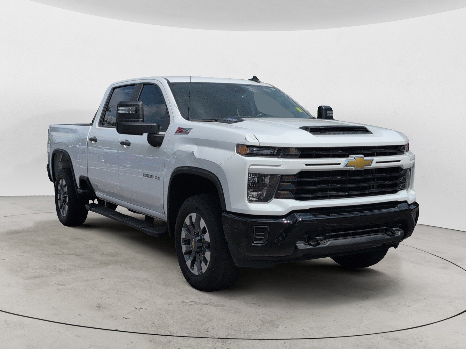 Used 2024 Summit White Chevrolet Custom image 2