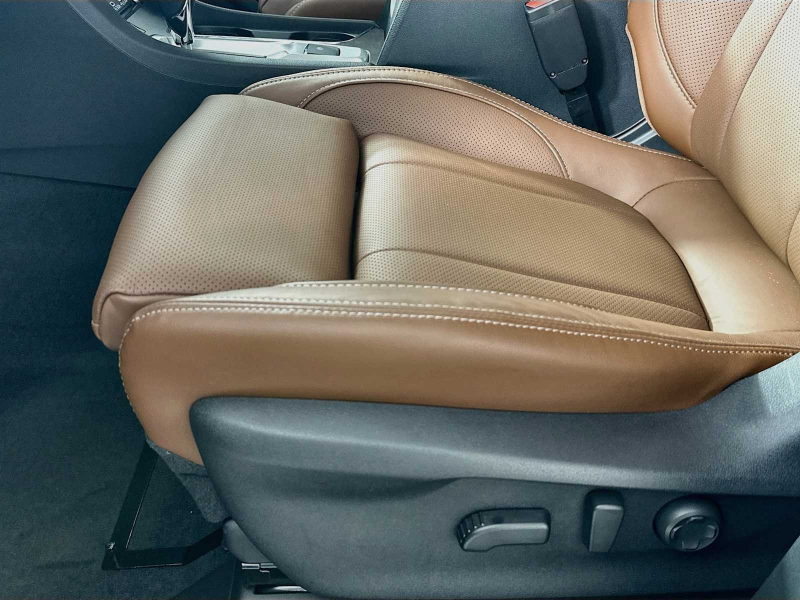2026 Subaru Ascent Touring - Photo 18