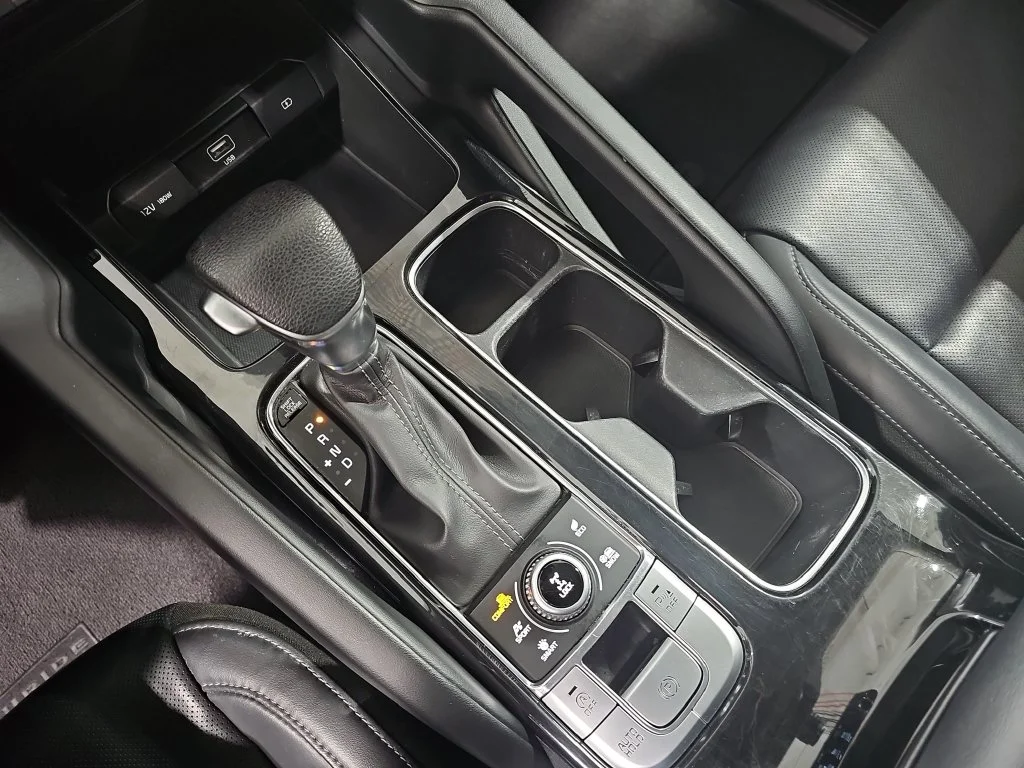 Used 2021 Gray Kia LX image 27