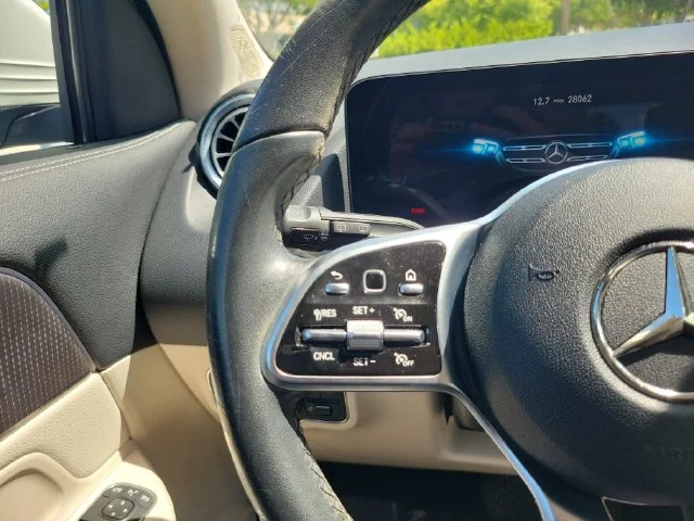 Used 2022  Mercedes-Benz GLA 250 image 30