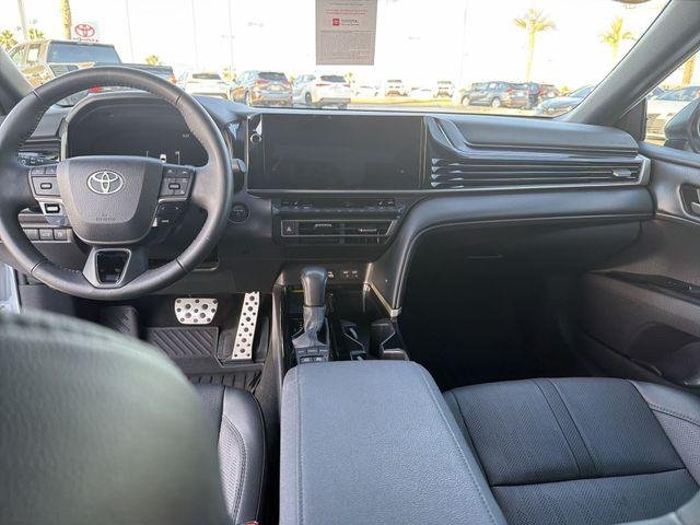 Certified Used 2025 WIND CHILL PEARL Toyota  image 14
