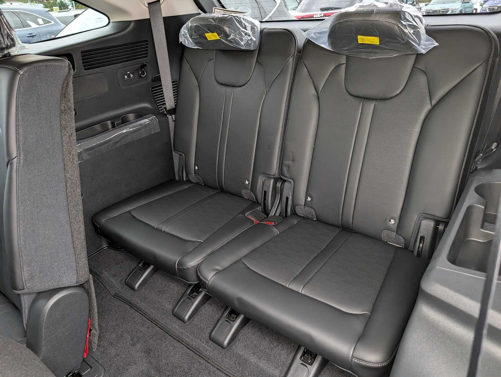 2026 Kia Sorento S - Photo 15