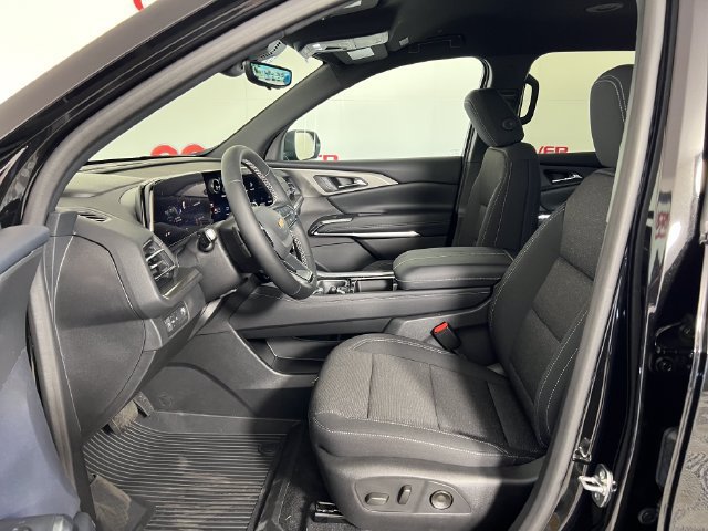 2027 Chevrolet Traverse LT - Photo 9